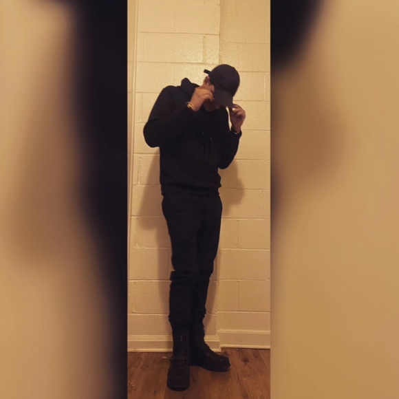 Meet your Posher, Johnny - Picture 9 of 11